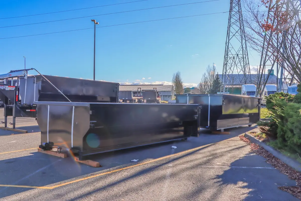 Professional dumpster rental and junk removal service in Thornbury